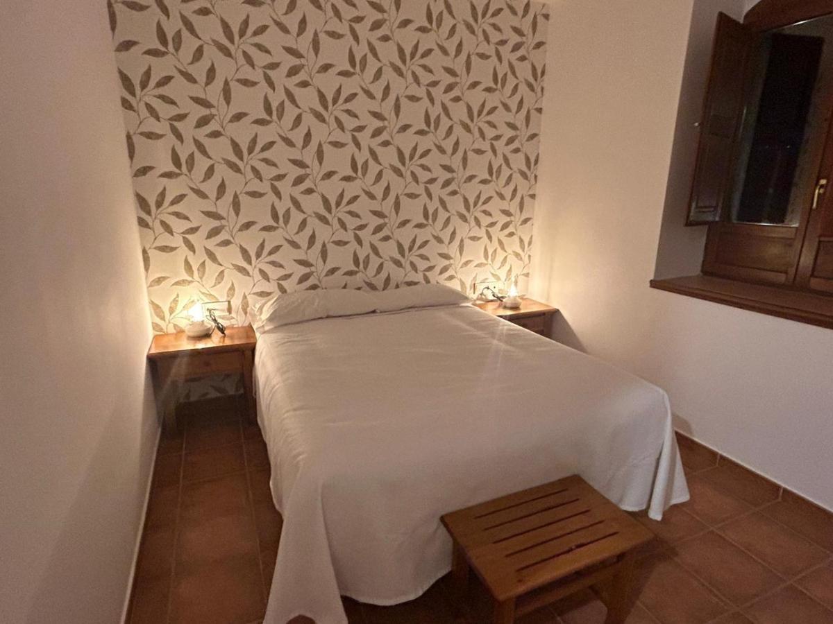 Hostal Villa El Colmenar Mombeltrán Esterno foto