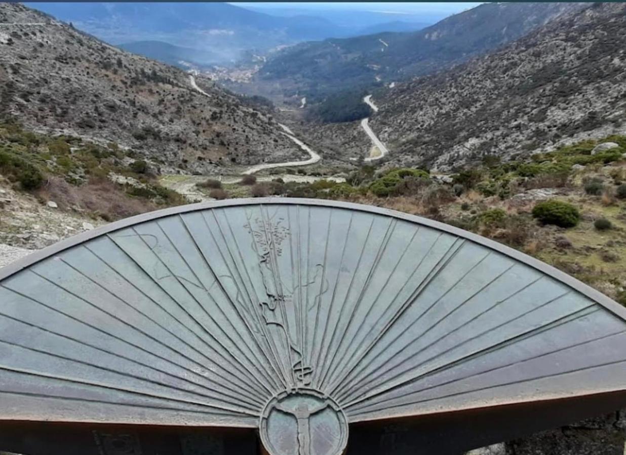 Hostal Villa El Colmenar Mombeltrán Esterno foto