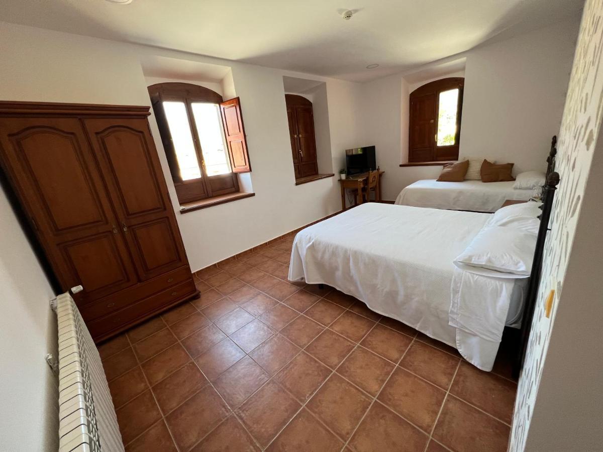 Hostal Villa El Colmenar Mombeltrán Esterno foto